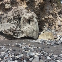 Taranaki boulder